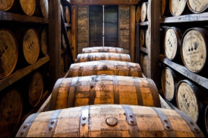 Top 4 Whiskey And Moonshine Tours And Tastings In Gatlinburg