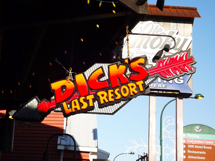 Sign For Dick's Last Resort in Gatlinburg