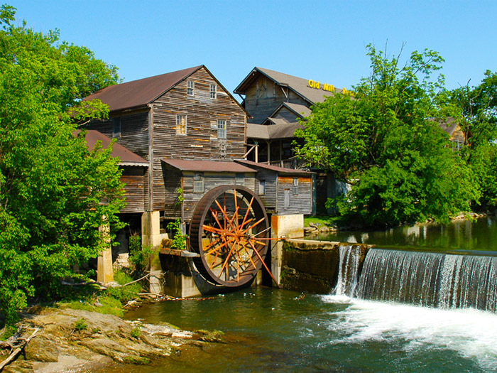 The Old Mill in Pigeon Forge Landmark and Restaurant