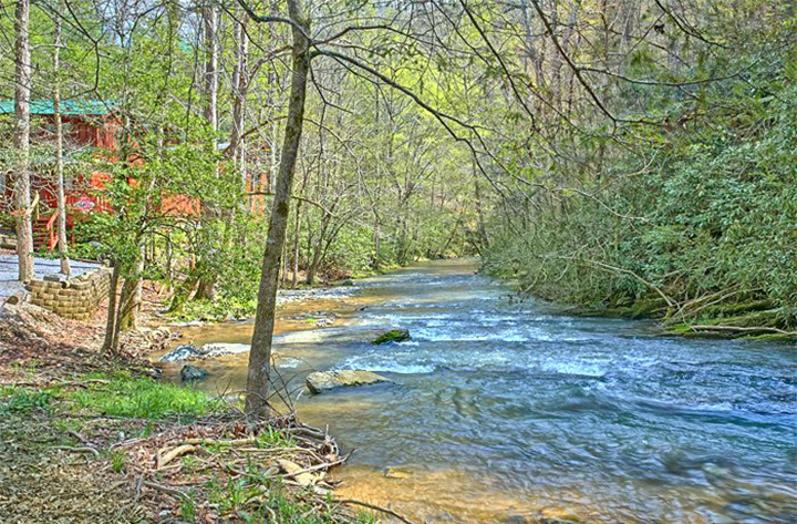 Gatlinburg Cabins on Streams and Rivers