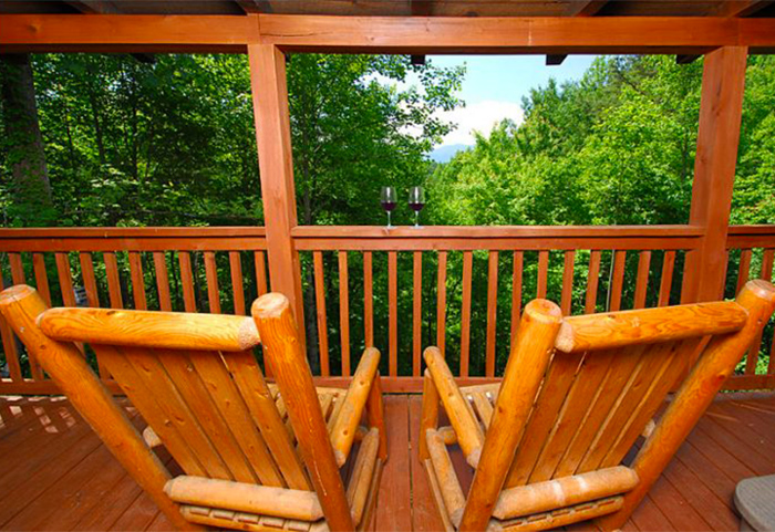 Honeymoon Cabin - A Bears Gatlinburg Den