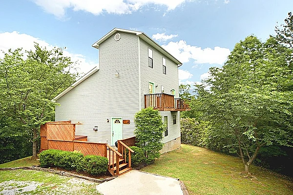 Smoky Mountains Chalet Gatlinburg With Swimming Pool Access